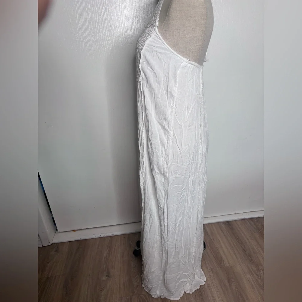 Abercrombie & Fitch White Lace Halter Maxi Dress‎ Small